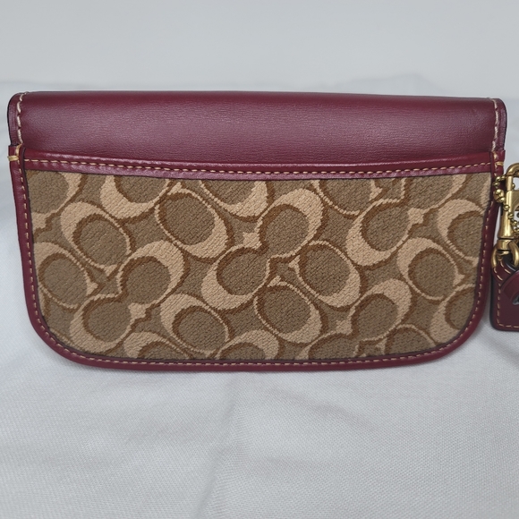 Coach leather wristlet - Picture 4 of 7